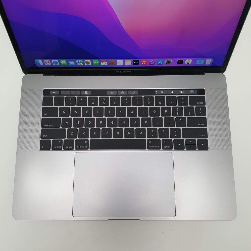 MacBook Pro A1707 i7-7700HQ/16GB/256SSD 2017 Retina